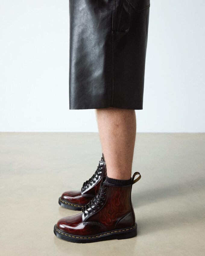 1460 Inferno Arcadia Rub Off Leather Boots 1460 Inferno Arcadia Rub Off Leather Boots