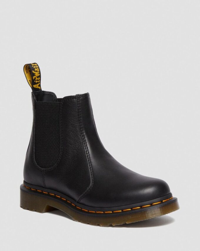 2976 Women's Virginia Leather Chelsea Boots